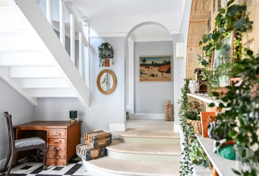 ile-de-france - A 19th-century townhouse redesigned in an art deco style in the  historical district of Arpajon, a town 30 kilometres south of Paris