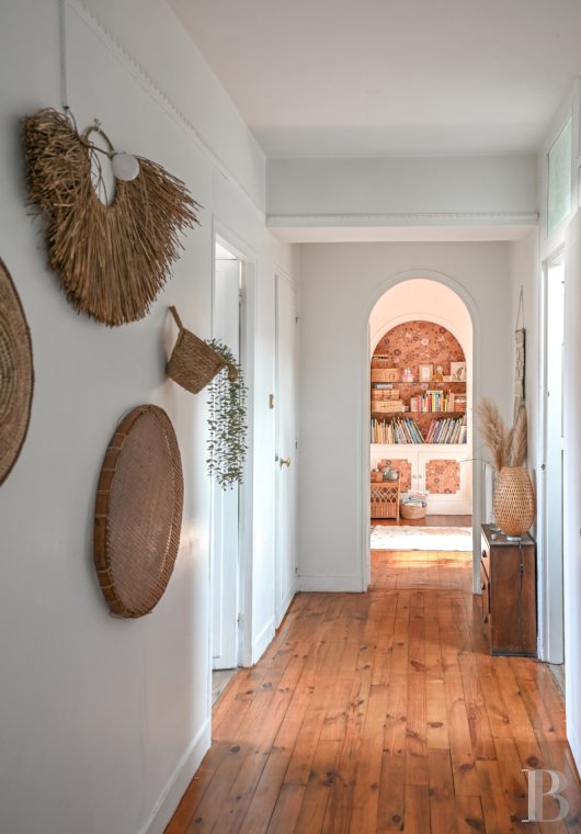 character properties France ile de france   - 10