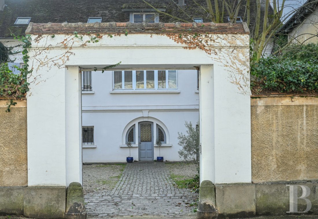 character properties France ile de france   - 13