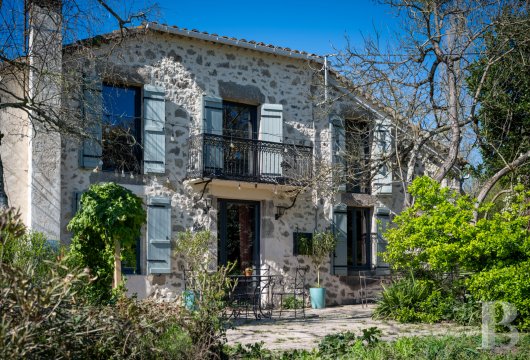 character properties France aquitaine   - 5