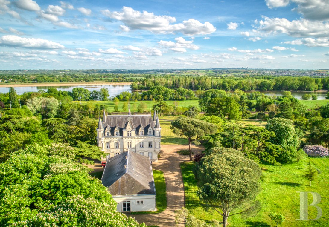chateaux for sale France pays de loire   - 2