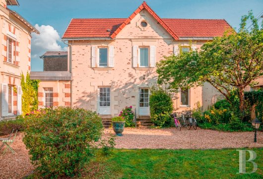 property for sale France pays de loire   - 13