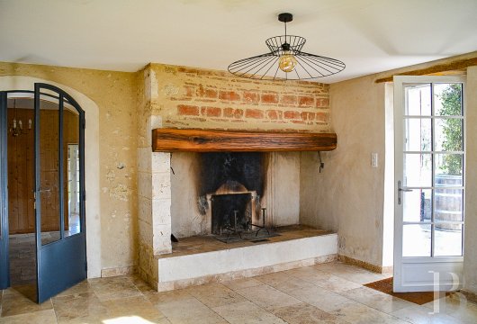 character properties France aquitaine   - 8