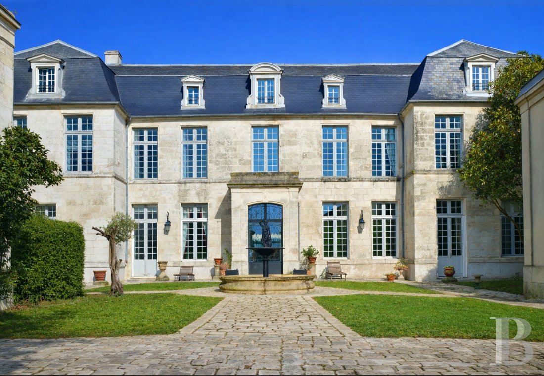 mansion houses for sale France poitou charentes   - 1