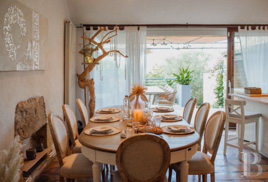 Dans le Gard, entre Nîmes et Montpellier,  une maison de village surplombant la vallée de la Vaunage - photo  n°8