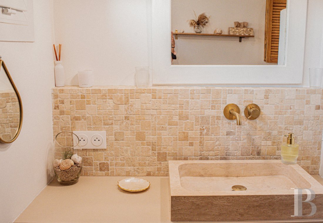 Dans le Gard, entre Nîmes et Montpellier,  une maison de village surplombant la vallée de la Vaunage - photo  n°11