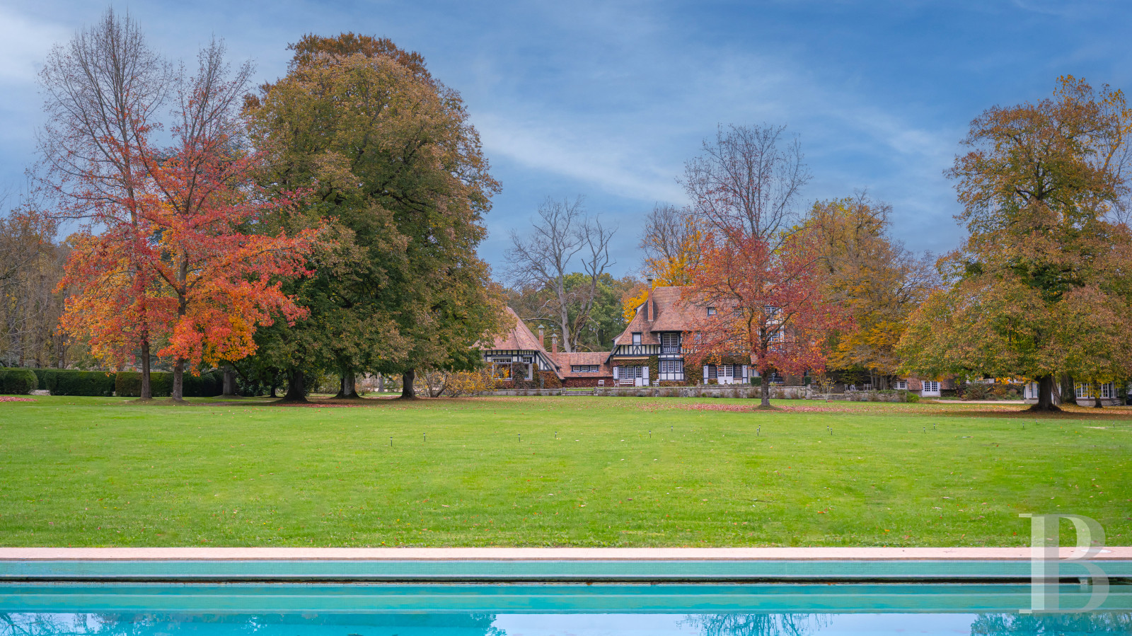 En Seine-et-Marne, à Bourron-Marlotte, une villa de style anglo-normand du début du 19e siècle - photo  n°4