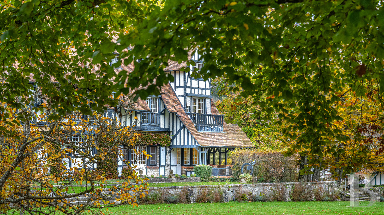 En Seine-et-Marne, à Bourron-Marlotte, une villa de style anglo-normand du début du 19e siècle - photo  n°23