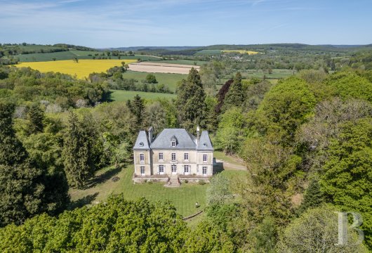 lower-normandy - Dans la forêt domaniale d'Écouves, au nord de l'Orne,
 un château du 19e s. à restaurer, son parc arboré et sa forêt de 11 ha