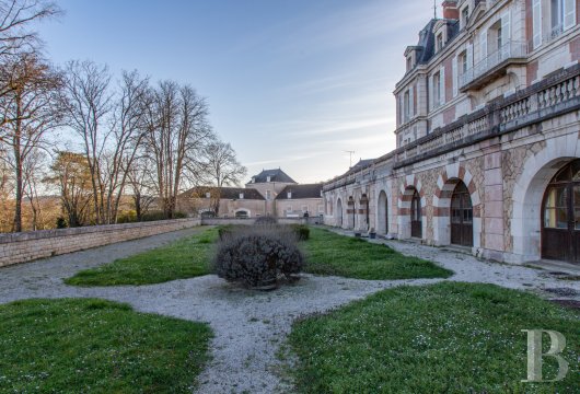 chateaux a vendre bourgogne   - 18