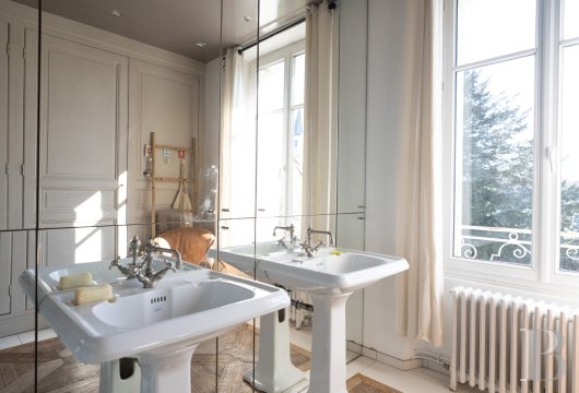 character properties France picardy   - 16