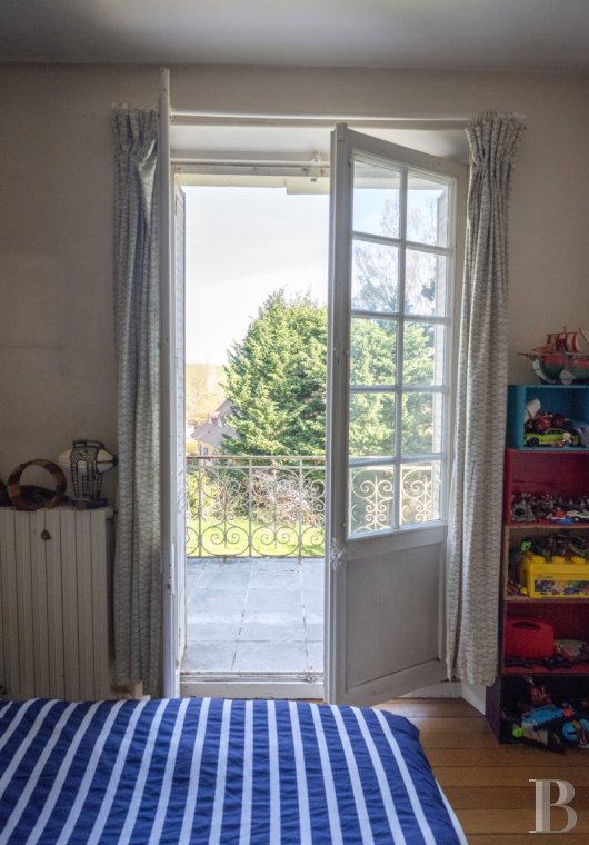 character properties France picardy   - 15