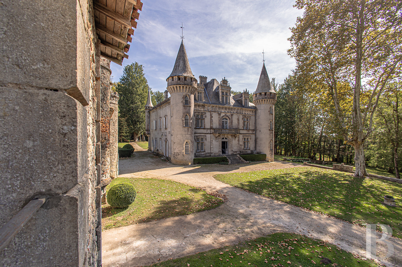 Dans les Landes, au nord-est de Mont-de-Marsan, un château de famille qui a traversé les siècles - photo  n°8