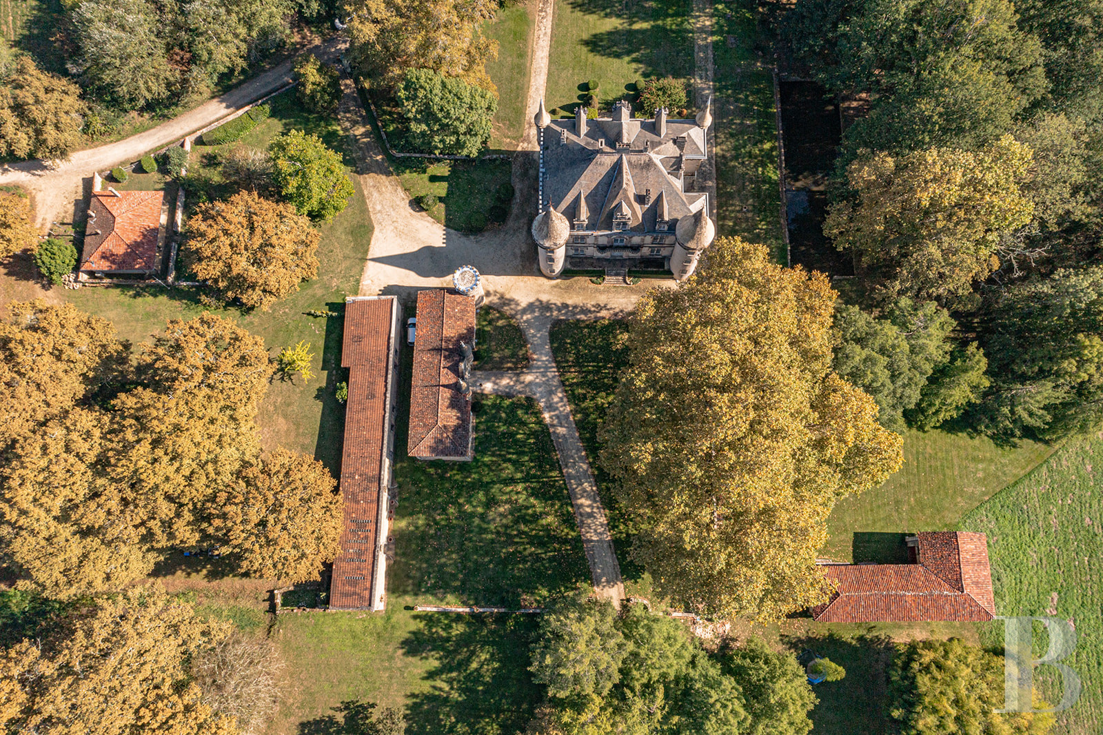 Dans les Landes, au nord-est de Mont-de-Marsan, un château de famille qui a traversé les siècles - photo  n°2