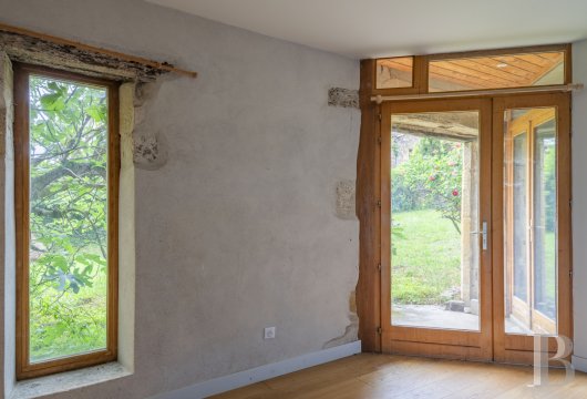 character properties France rhones alps   - 19