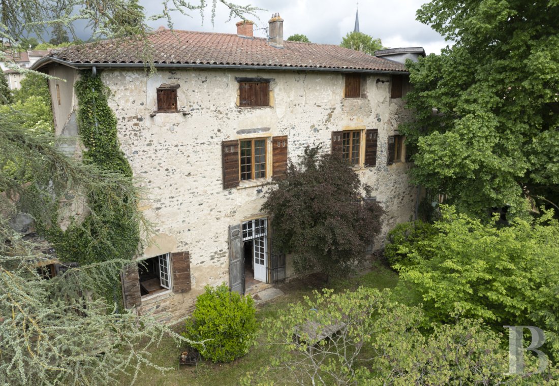 character properties France rhones alps   - 2