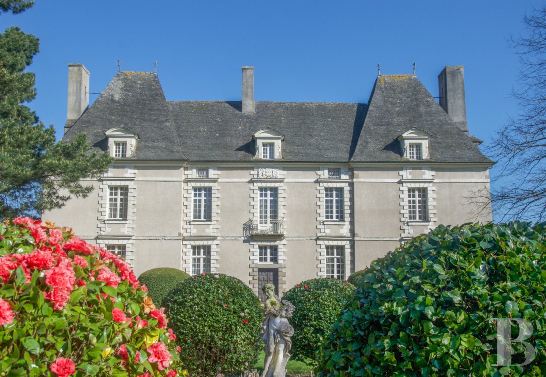 chateaux for sale France brittany   - 1