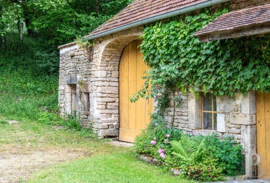 moulins a vendre bourgogne   - 18