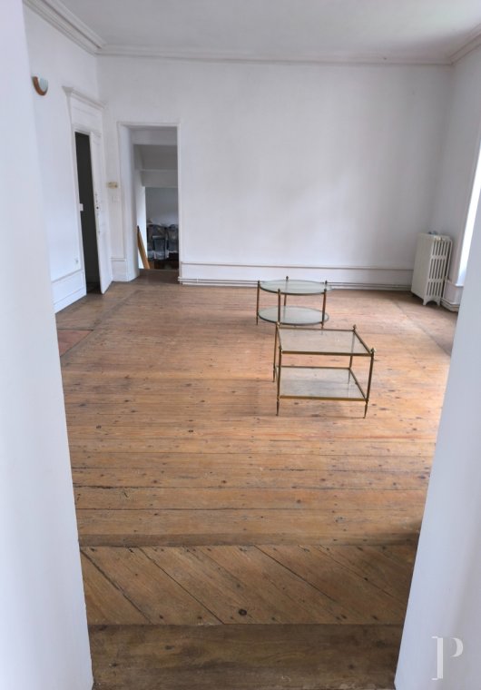 character properties France franche comte   - 12