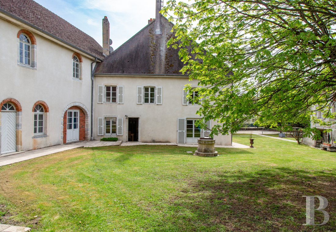 character properties France franche comte   - 2