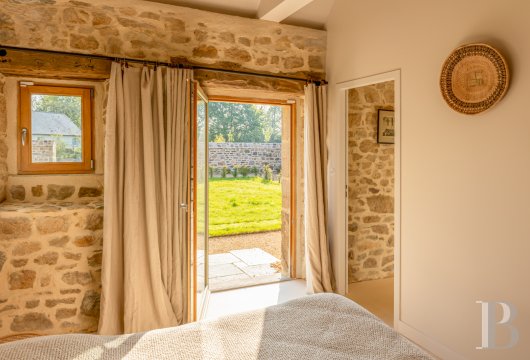 A late 16th-century manor house in the heart of a village near the Pink Granite Coast in the Trégor region - photo  n°20