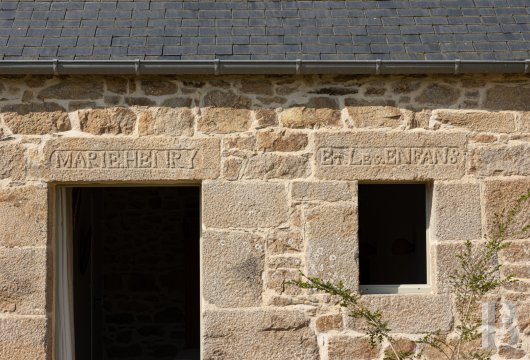 A late 16th-century manor house in the heart of a village near the Pink Granite Coast in the Trégor region - photo  n°21