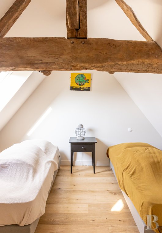A late 16th-century manor house in the heart of a village near the Pink Granite Coast in the Trégor region - photo  n°16
