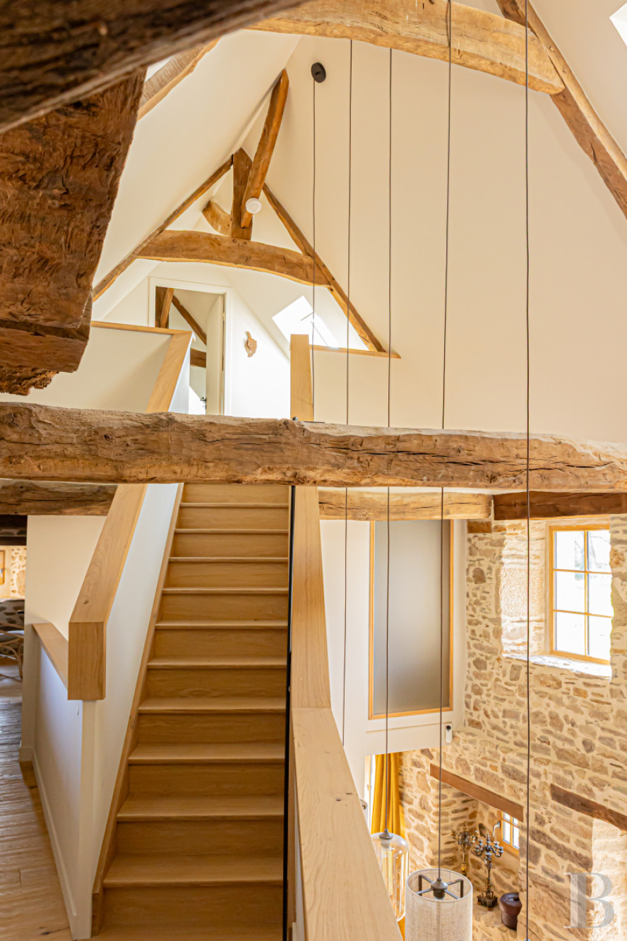 A late 16th-century manor house in the heart of a village near the Pink Granite Coast in the Trégor region - photo  n°12