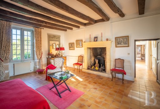 character properties France aquitaine   - 11