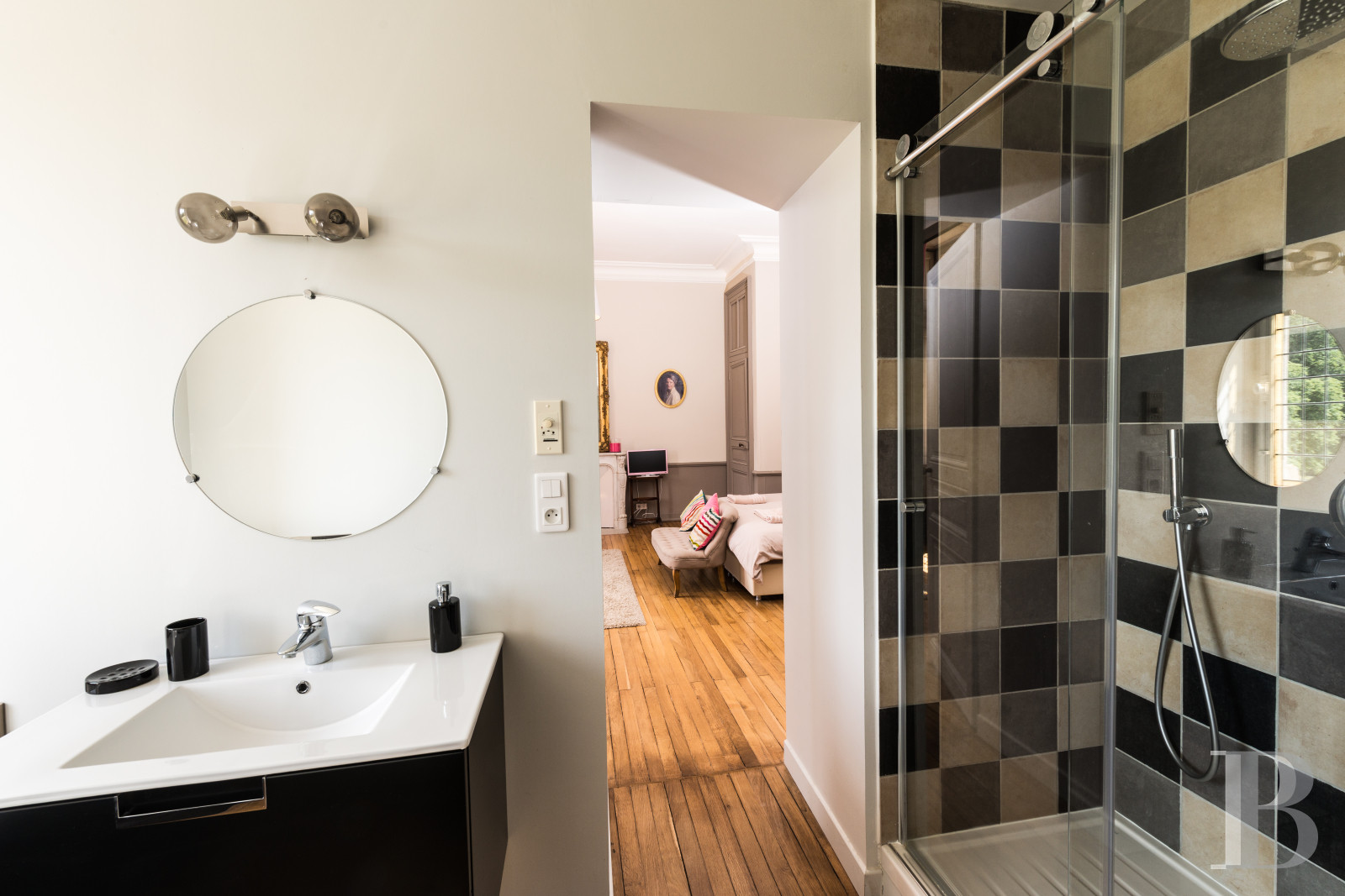 A family chateau in the heart of a vast 200-hectare estate north-west of Nantes, in the Loire-Atlantique - photo  n°12