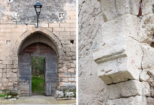 provence-cote-dazur - A residence with a courtyard, to be renovated and enhanced, at the foot of the Alpilles mountains, tucked away in an ancient abbey