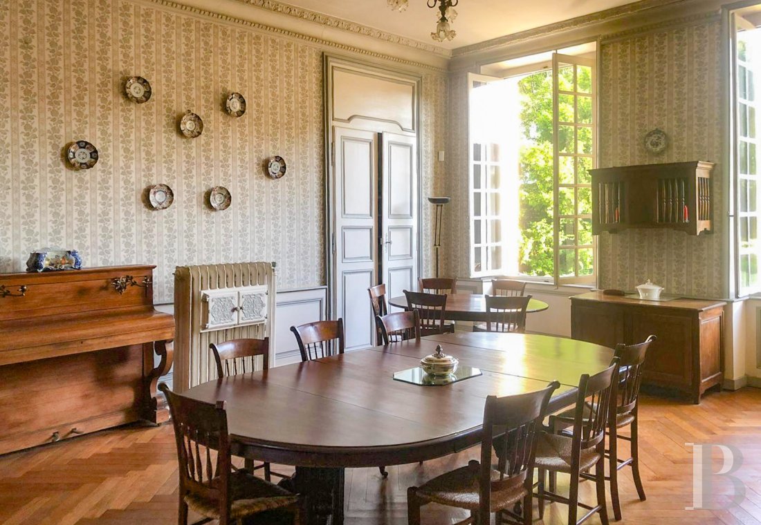 character properties France rhones alps   - 10