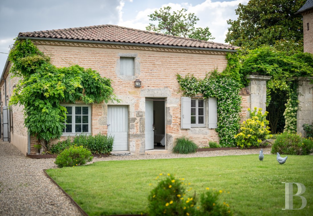 Dans le Lot-et-Garonne, au sud-est de Marmande, une demeure des 18e et 19e siècles en bordure du canal latéral de la Garonne - photo  n°13