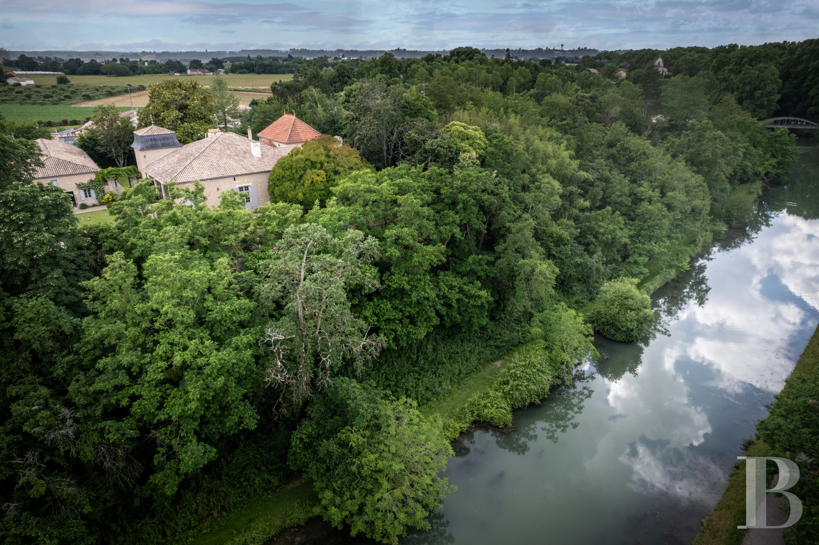 Dans le Lot-et-Garonne, au sud-est de Marmande, une demeure des 18e et 19e siècles en bordure du canal latéral de la Garonne - photo  n°31