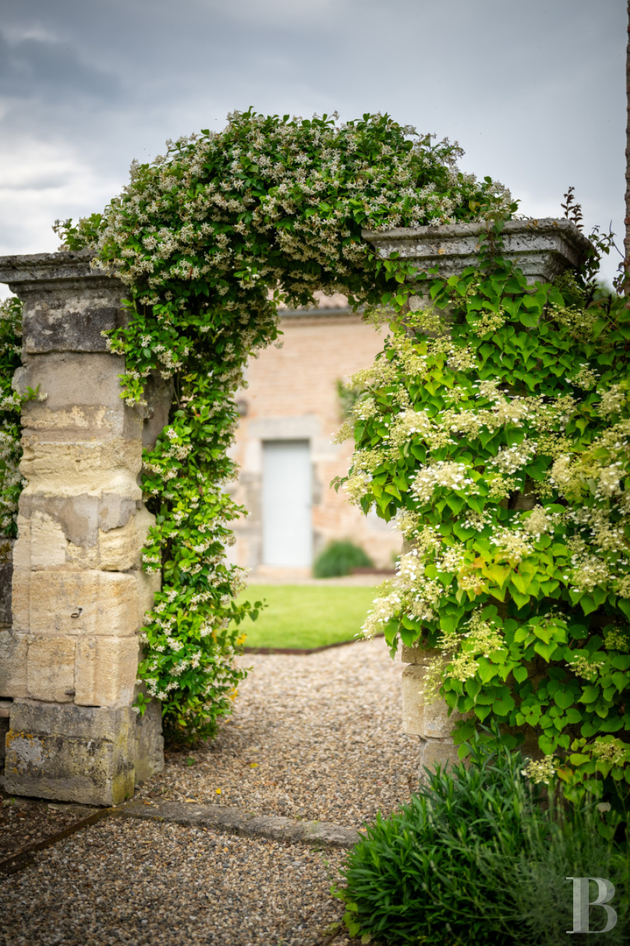 Dans le Lot-et-Garonne, au sud-est de Marmande, une demeure des 18e et 19e siècles en bordure du canal latéral de la Garonne - photo  n°29