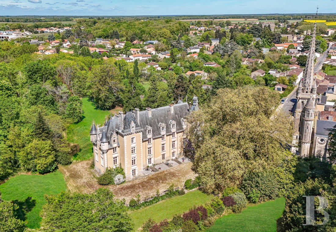 chateaux a vendre poitou charentes   - 2