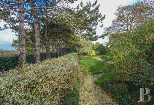 character properties France brittany   - 13