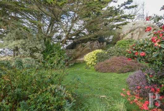 character properties France brittany   - 12