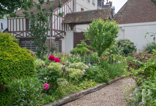 properties in town upper normandy   - 10
