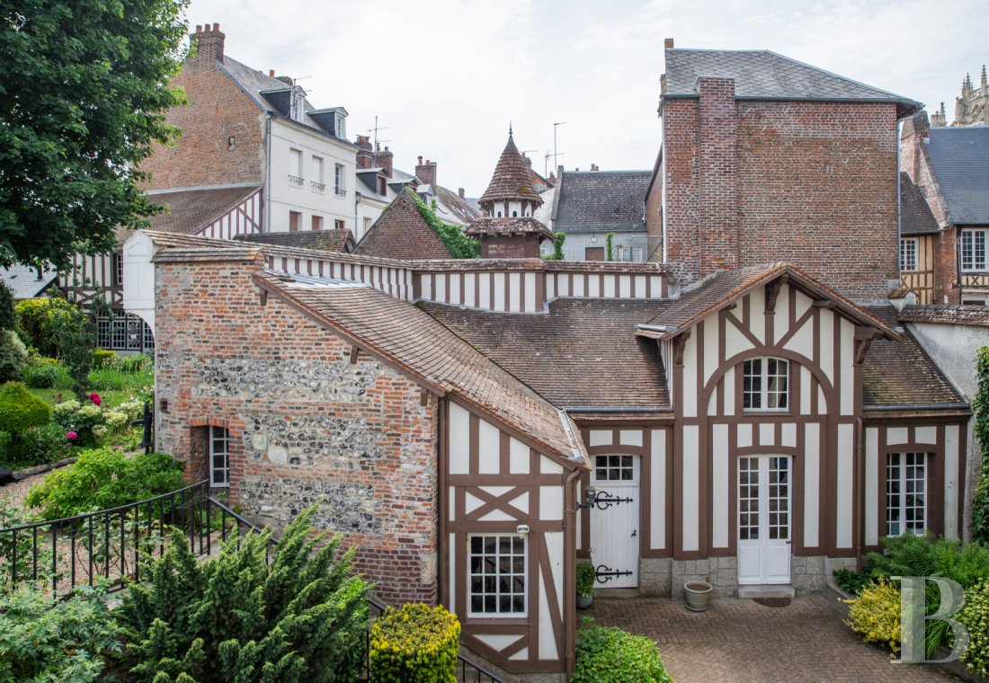 properties in town upper normandy   - 2