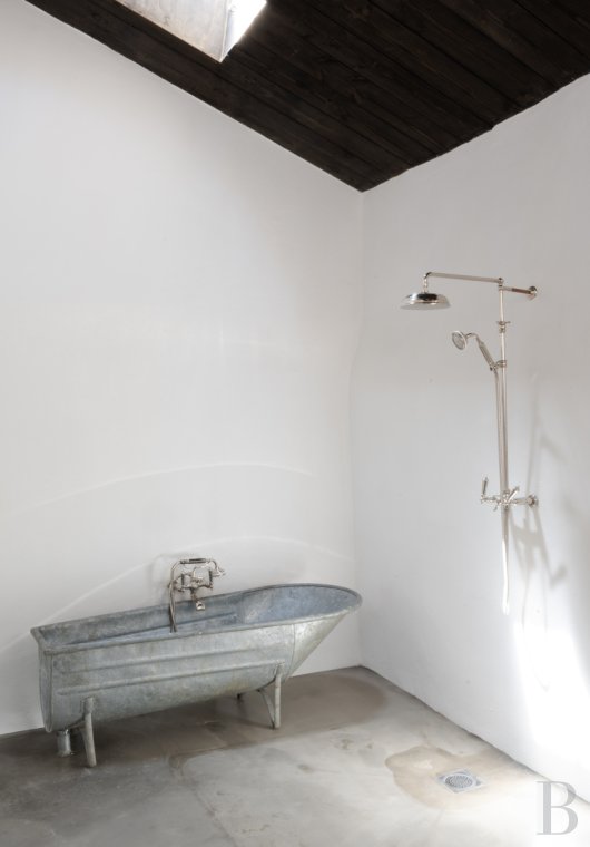 Dans le Gard, à Belvézet,  un ancien prieuré du 14e siècle au cœur du village - photo  n°12