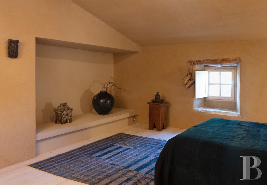 Dans le Gard, à Belvézet,  un ancien prieuré du 14e siècle au cœur du village - photo  n°15