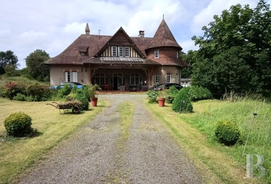 picardy - A rural neo-Norman house at the end of a forest drive, 30 minutes from the city of Amiens and the River Somme’s beautiful bay in northern France