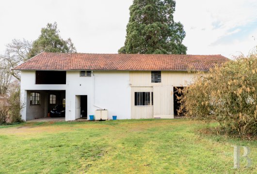 character properties France center val de loire   - 14