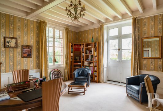 character properties France center val de loire   - 11