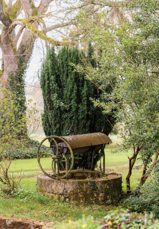 character properties France center val de loire   - 19