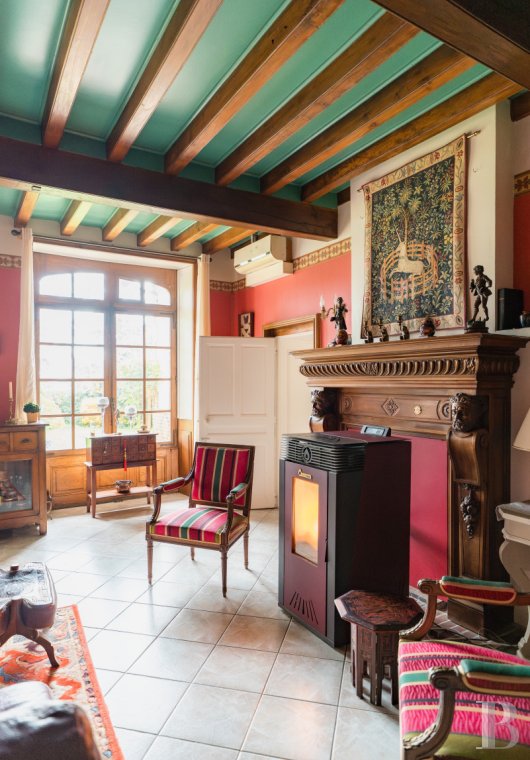 character properties France center val de loire   - 5