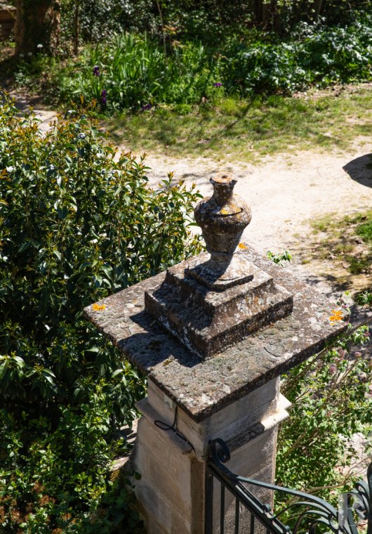 character properties France languedoc roussillon   - 20