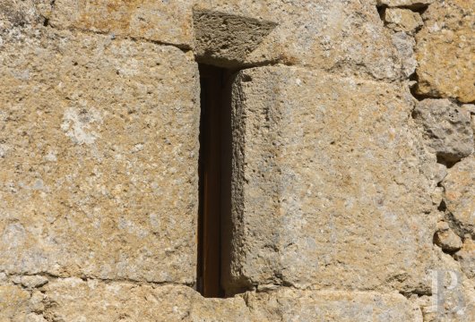 character properties France midi pyrenees   - 4