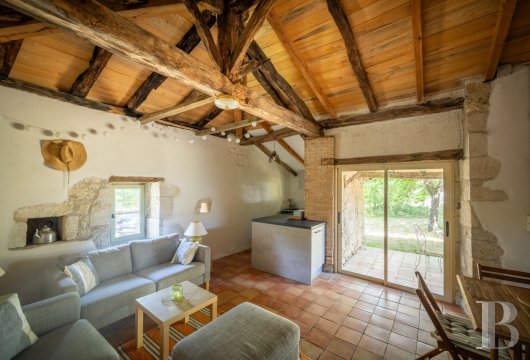 character properties France midi pyrenees   - 19